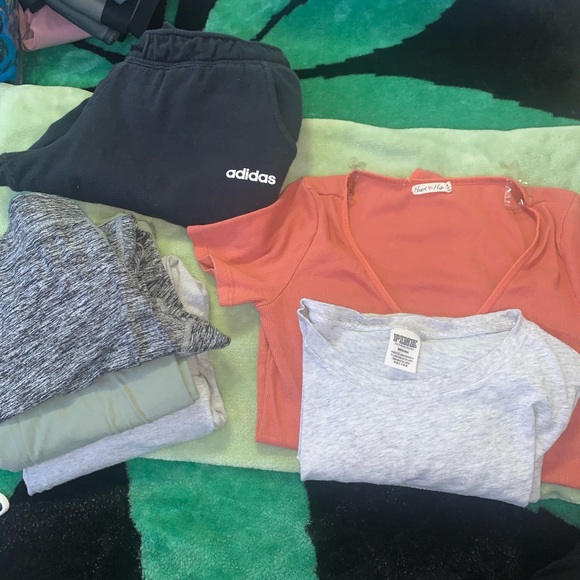 Size Medium bundle PINK - ADIDAS - Picture 1 of 6